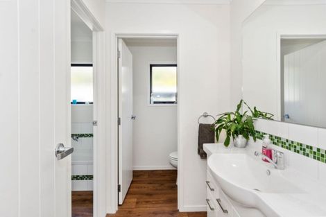 Photo of property in 11 Holyoake Terrace, Omokoroa, 3114