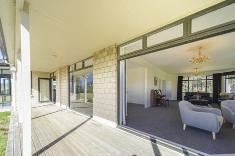 Photo of property in 302 Ngahere Park Road, Turitea, Palmerston North, 4472