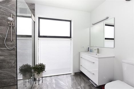 Photo of property in 51 Glendevon Place, Vauxhall, Dunedin, 9013