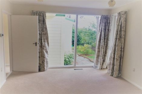 Photo of property in 6 Mahoe Street, Eastbourne, Lower Hutt, 5013