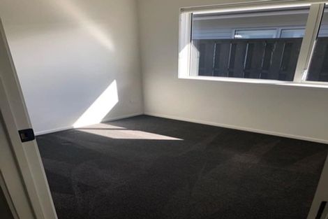 Photo of property in 11 Bale Way, Pukekohe, 2120