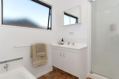 Photo of property in 15b Roys Road, Parkvale, Tauranga, 3112