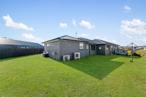 Photo of property in 5 Syrah Grove, Te Kauwhata, 3710