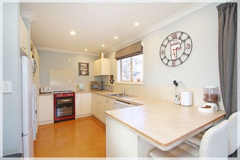 Photo of property in 2076 Tangimoana Road, Tangimoana, Palmerston North, 4473