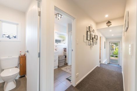 Photo of property in 1 Bird Lane, Wakefield, 7025