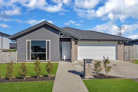 Photo of property in 9 Mutetai Road, Clarks Beach, 2122