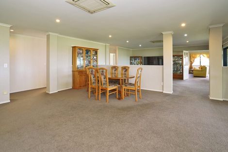 Photo of property in 127 Wallace Road, Temple View, Hamilton, 3289