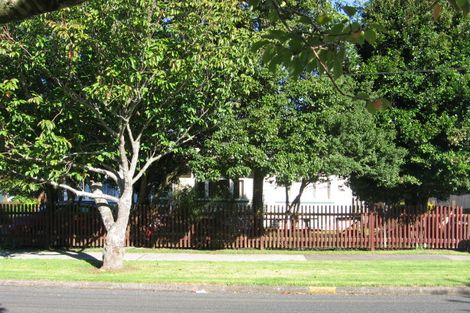 Photo of property in 2/30 Cambridge Terrace, Papatoetoe, Auckland, 2025