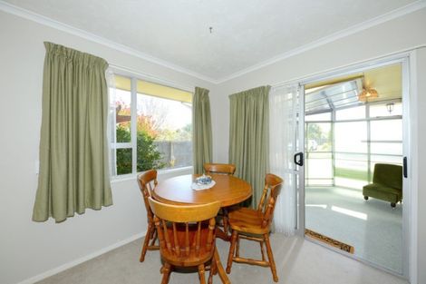 Photo of property in 23 Cradock Street, South New Brighton, Christchurch, 8062