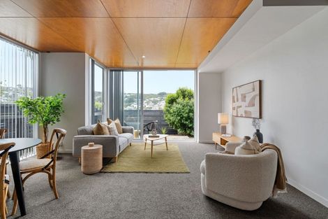 Photo of property in 12/3 Severn Street, Island Bay, Wellington, 6023