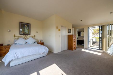 Photo of property in 35 Tawa Street, Oneroa, Waiheke Island, 1081