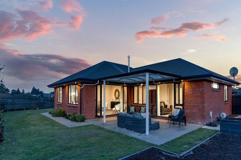 Photo of property in 25 Galatos Street, Rangiora, 7400