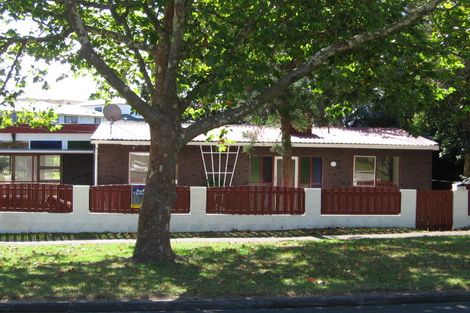 Photo of property in 99 Seabrook Avenue, New Lynn, Auckland, 0600