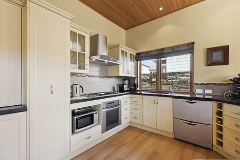 Photo of property in 33 Highgate, Belleknowes, Dunedin, 9011