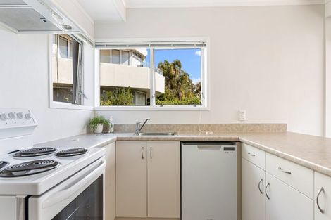 Photo of property in 2/67 Brigantine Drive, Beach Haven, Auckland, 0626