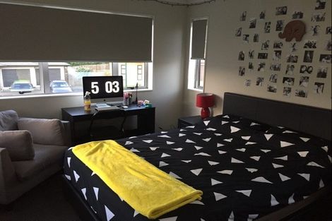 Photo of property in 24 Midhurst Avenue, Henderson, Auckland, 0612