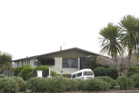 Photo of property in 720 Queens Drive, Waikiwi, Invercargill, 9810