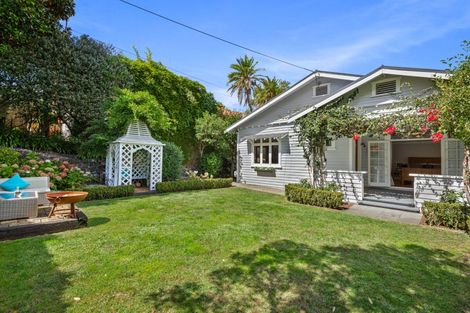 Photo of property in 23 Ewen Alison Avenue, Devonport, Auckland, 0624