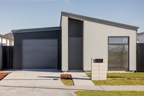 Photo of property in 77 Empire Crescent, Papamoa, 3118