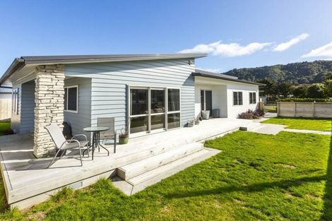 Photo of property in 69 Merton Street, Trentham, Upper Hutt, 5018
