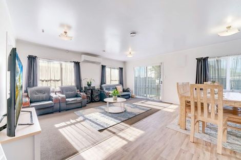 Photo of property in 21 Bettina Place, Manurewa, Auckland, 2102