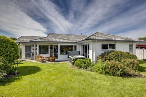 Photo of property in 6 Sloane Place, Taradale, Napier, 4112