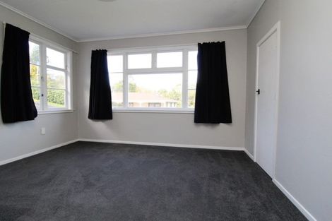 Photo of property in 59a Seaview Road, Marfell, New Plymouth, 4310