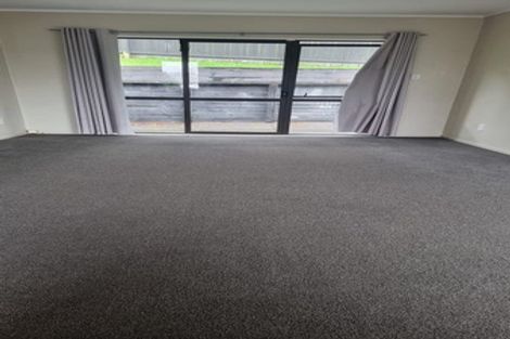 Photo of property in 6 Sherpa Place, Massey, Auckland, 0614