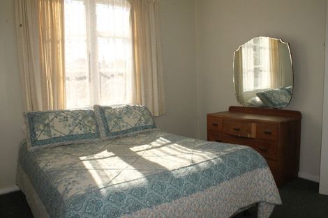 Photo of property in 28 Bright Street, Westport, 7825