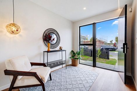 Photo of property in 4 Tiller Street, Hobsonville, 0616