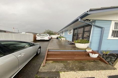 Photo of property in 1/56 Greenhaven Avenue, Opaheke, Papakura, 2113