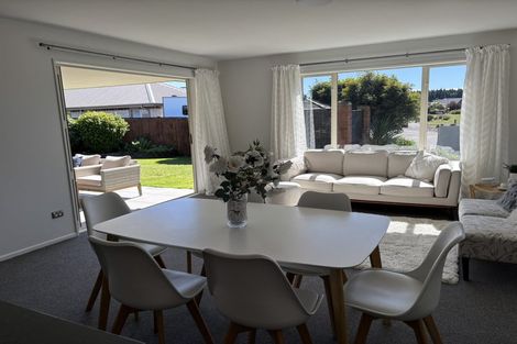 Photo of property in 7 Belgrove Place, Parklands, Christchurch, 8083