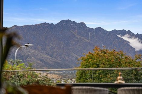 Photo of property in 5 Marina Drive, Frankton, Queenstown, 9300