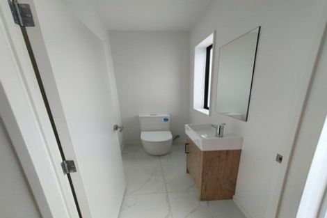 Photo of property in 1 Korokio Lane, Henderson, Auckland, 0612