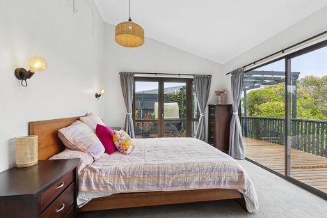 Photo of property in 22 The Bollard, Whitby, Porirua, 5024