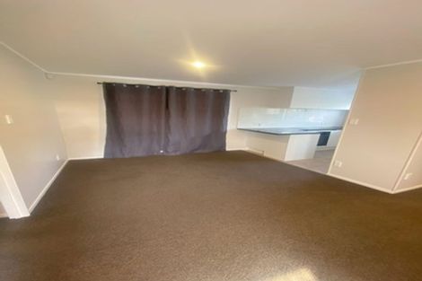 Photo of property in 1/16 Manapouri Place, Pakuranga Heights, Auckland, 2010