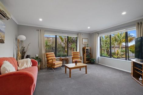 Photo of property in 55 Lough Bourne Drive, Pukekohe, 2120