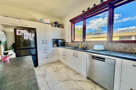 Photo of property in 13 Travis Street, Taradale, Napier, 4112