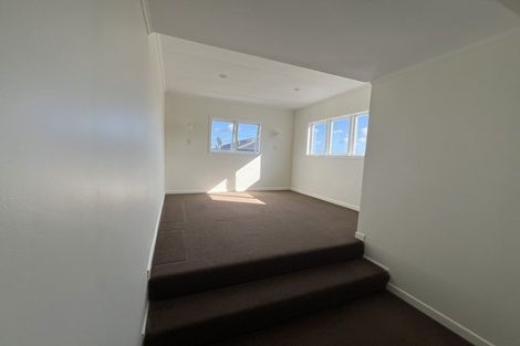 Photo of property in 61 Oakdale Road, Mount Roskill, Auckland, 1041