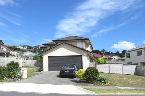 Photo of property in 48 Black Teal Close, Unsworth Heights, Auckland, 0632