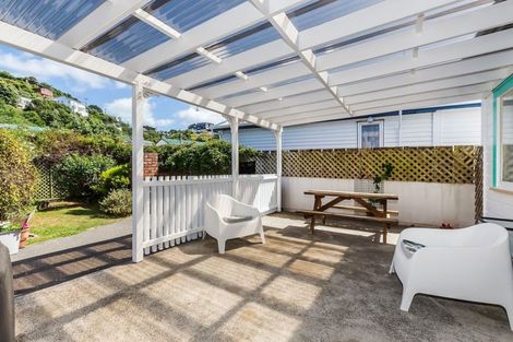 Photo of property in 61 Tauhinu Road, Miramar, Wellington, 6022