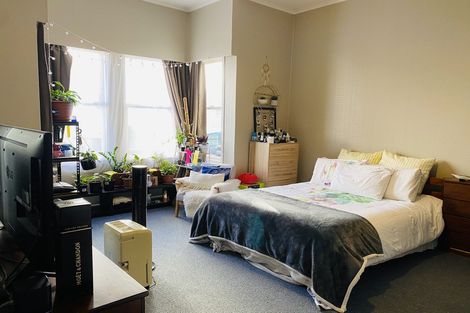 Photo of property in 138 Brougham Street, Mount Victoria, Wellington, 6011