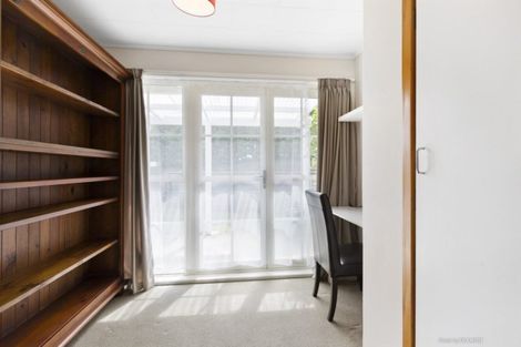 Photo of property in 202 Townsend Road, Miramar, Wellington, 6022