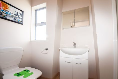 Photo of property in 44 Erlestoke Crescent, Churton Park, Wellington, 6037