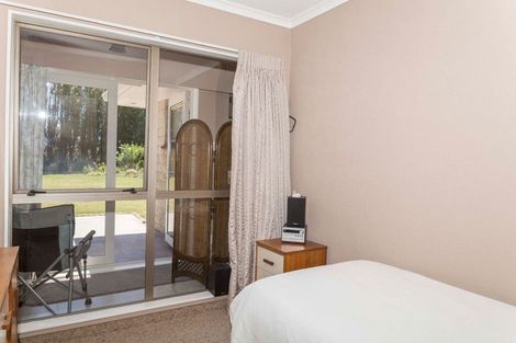 Photo of property in 47 Laws Road, Dannevirke, 4972