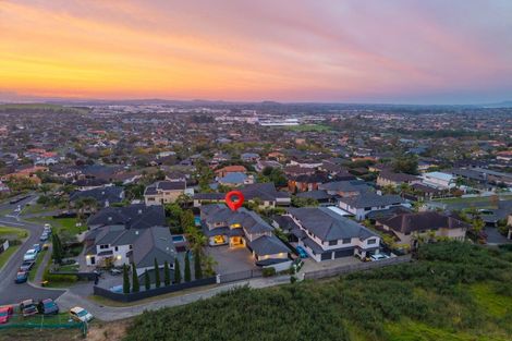 Photo of property in 8 Verley Rise, East Tamaki Heights, Auckland, 2016