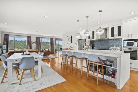 Photo of property in 21 Golden Morning Drive, Albany Heights, Auckland, 0632