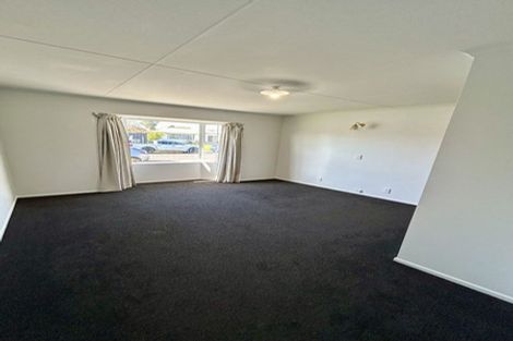 Photo of property in 68 Highbury Drive, Levin, 5510