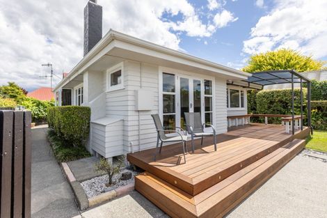 Photo of property in 48 Auckland Road, Greenmeadows, Napier, 4112