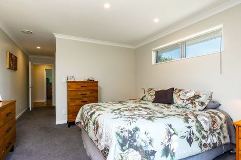 Photo of property in 6a Huia Street, Waikawa, Picton, 7220